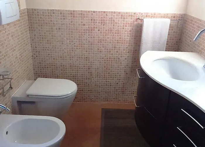 Esther Bed & Breakfast 4*