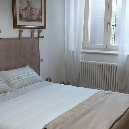 فندق مبيت وإفطار Esther