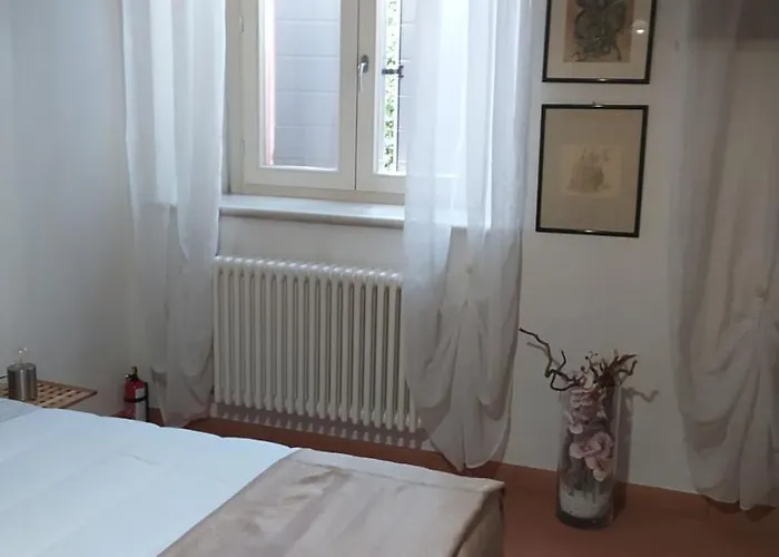 Esther Bed and Breakfast Μαρανέλλο