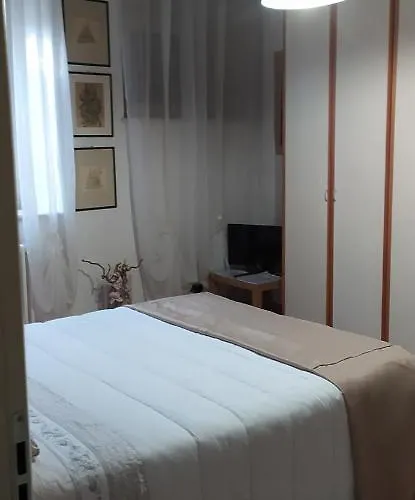 Esther Bed and Breakfast