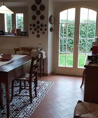 Bed and Breakfast Esther 4*